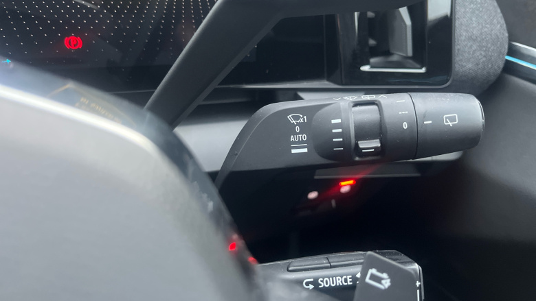 Renault Megane E-Tech EV60 160kW Iconic 60kWh Optimum Charge 5dr Auto Electric Hatchback